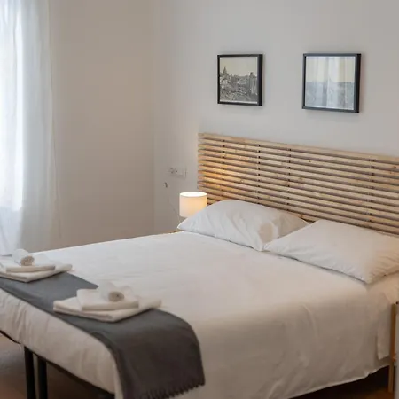 Piazzetta Romana Luxury House